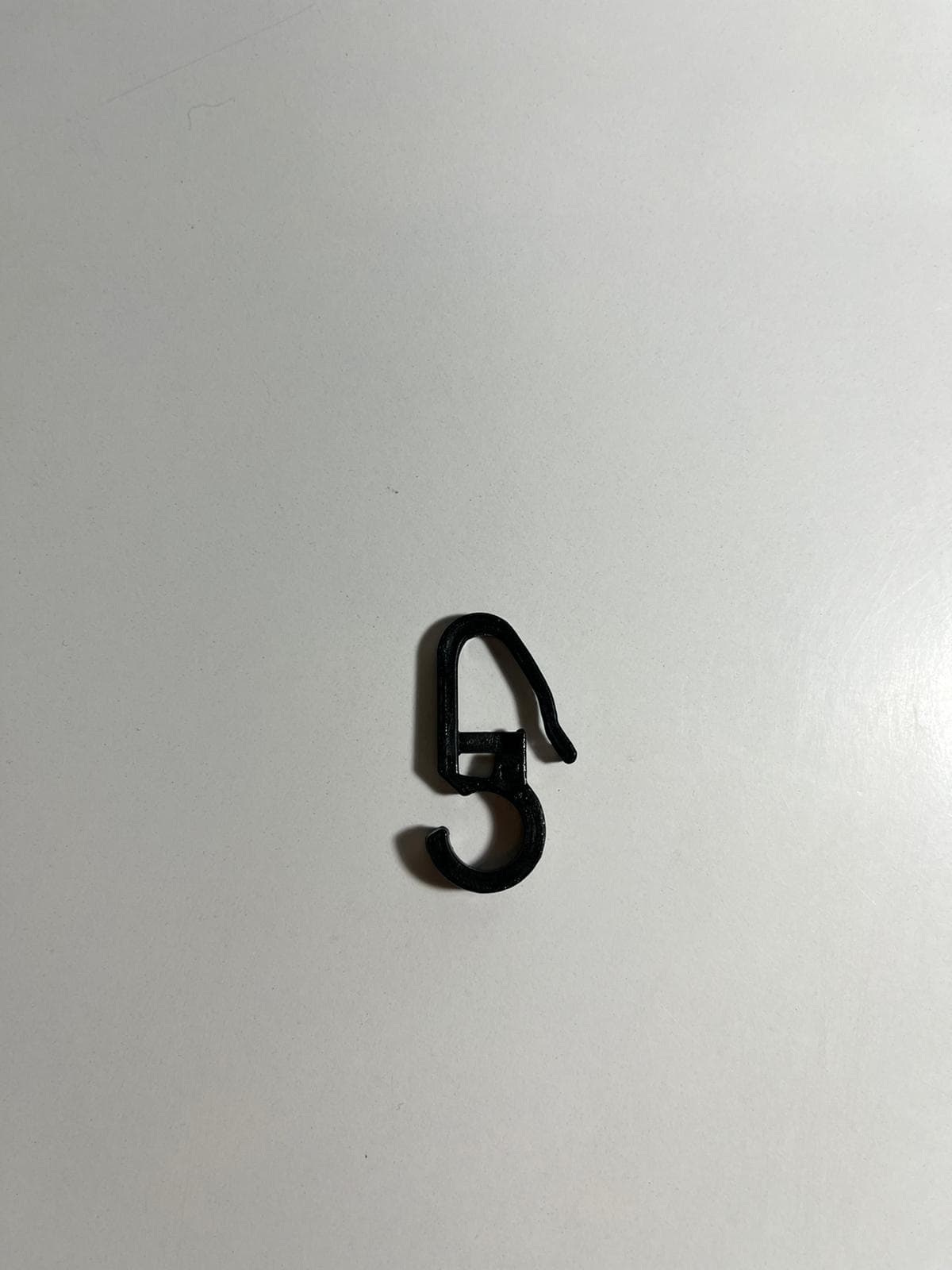 Siyah Renkli Rustik Halka Klipsi