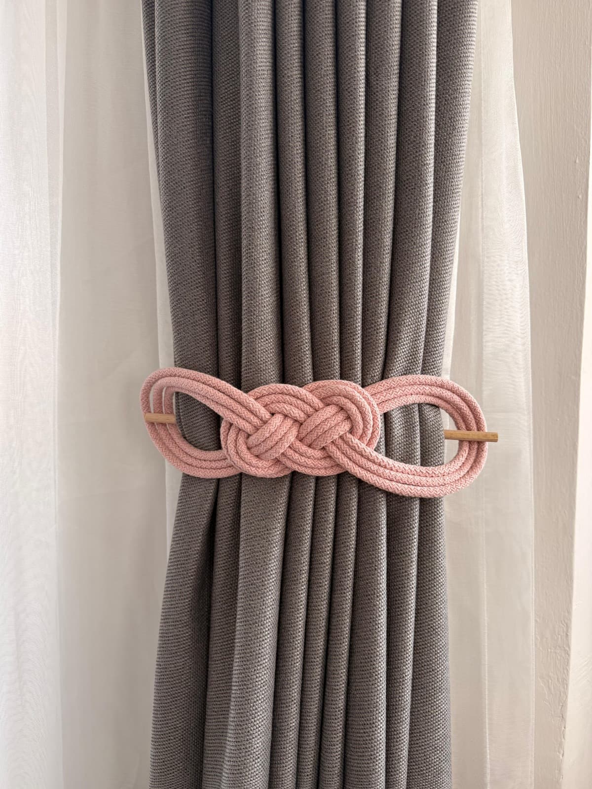 Pembe Renkli Perde Tokası (PT100105)